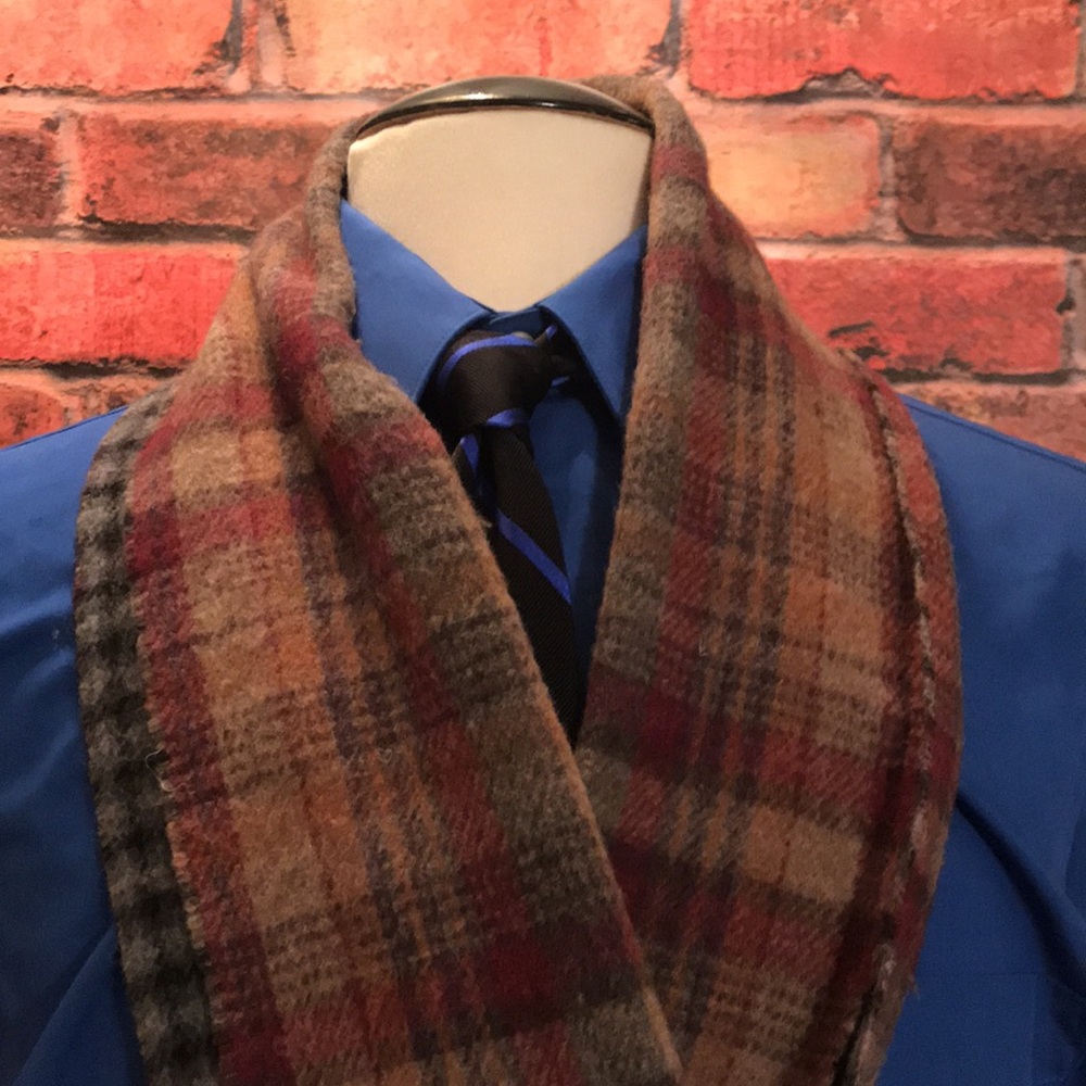 Polo by Ralph Lauren Men's Reversible Wool Scarf - Picture 9 of 16